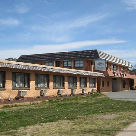 Canberra Lyneham Motor Inn Buitenkant foto
