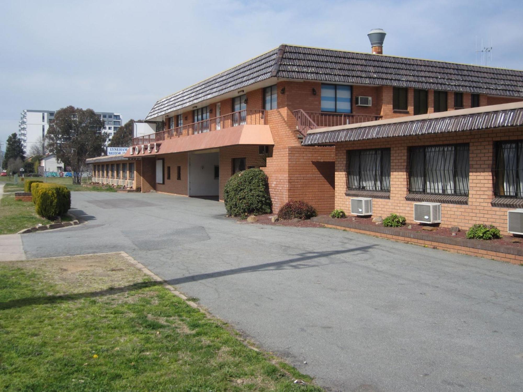 Canberra Lyneham Motor Inn Buitenkant foto