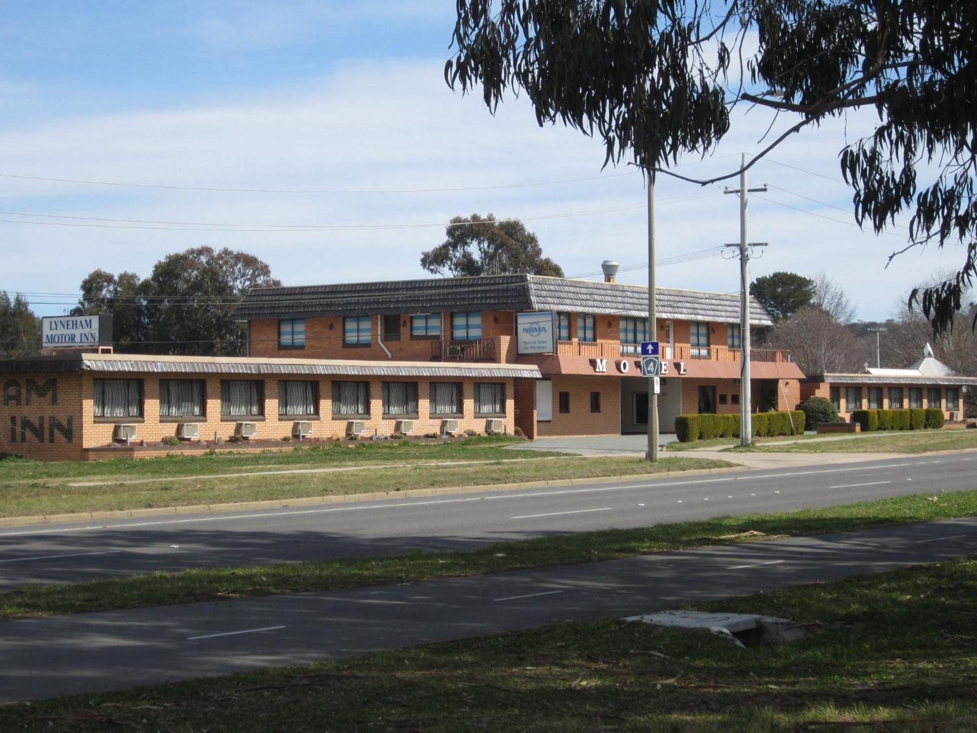 Canberra Lyneham Motor Inn Buitenkant foto